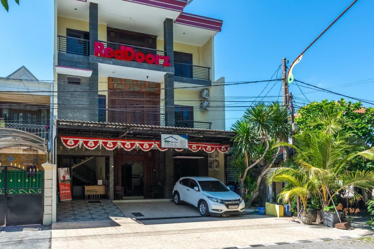 Reddoorz Syariah @ Ketintang Surabaya Exterior foto